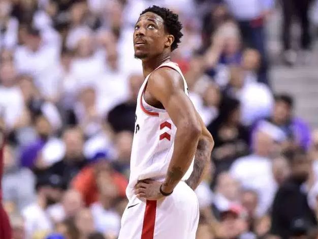 展示出极强 展示出极强